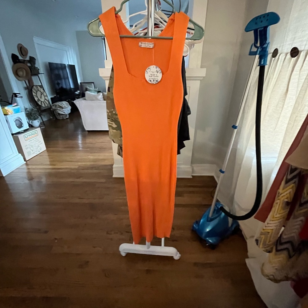 Orange Sheath Midi Dress with Scoop Neck
